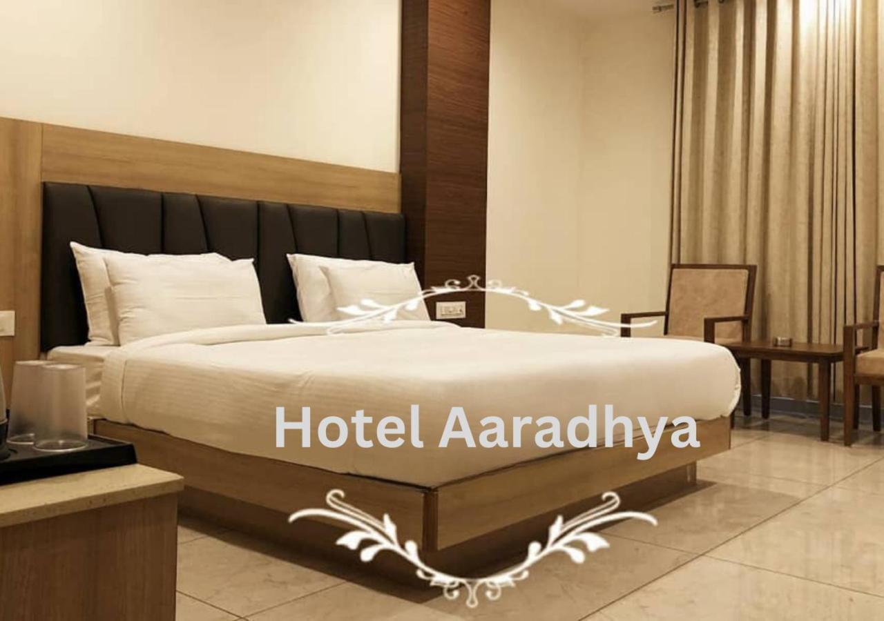 Hotel Aaradhya Udaipur Buitenkant foto