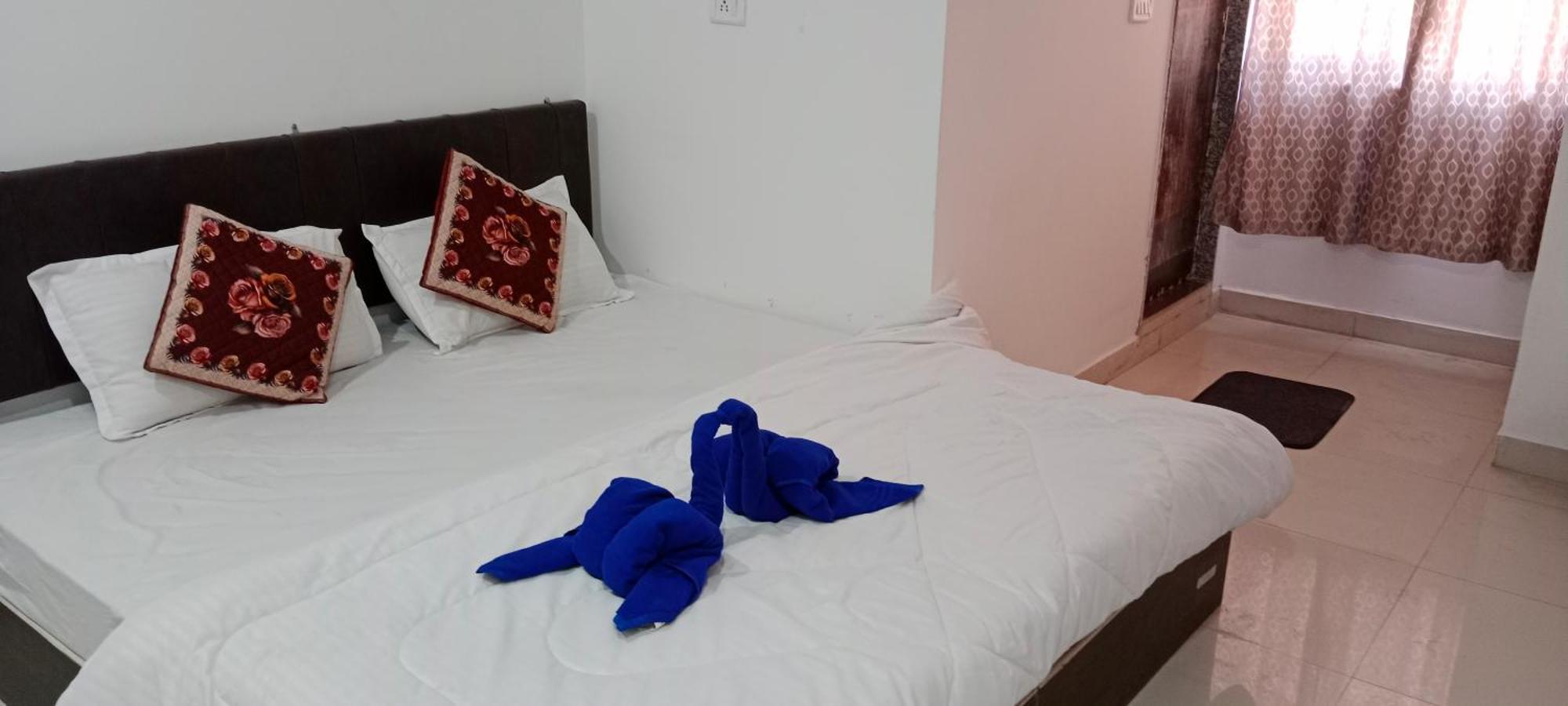 Hotel Aaradhya Udaipur Buitenkant foto