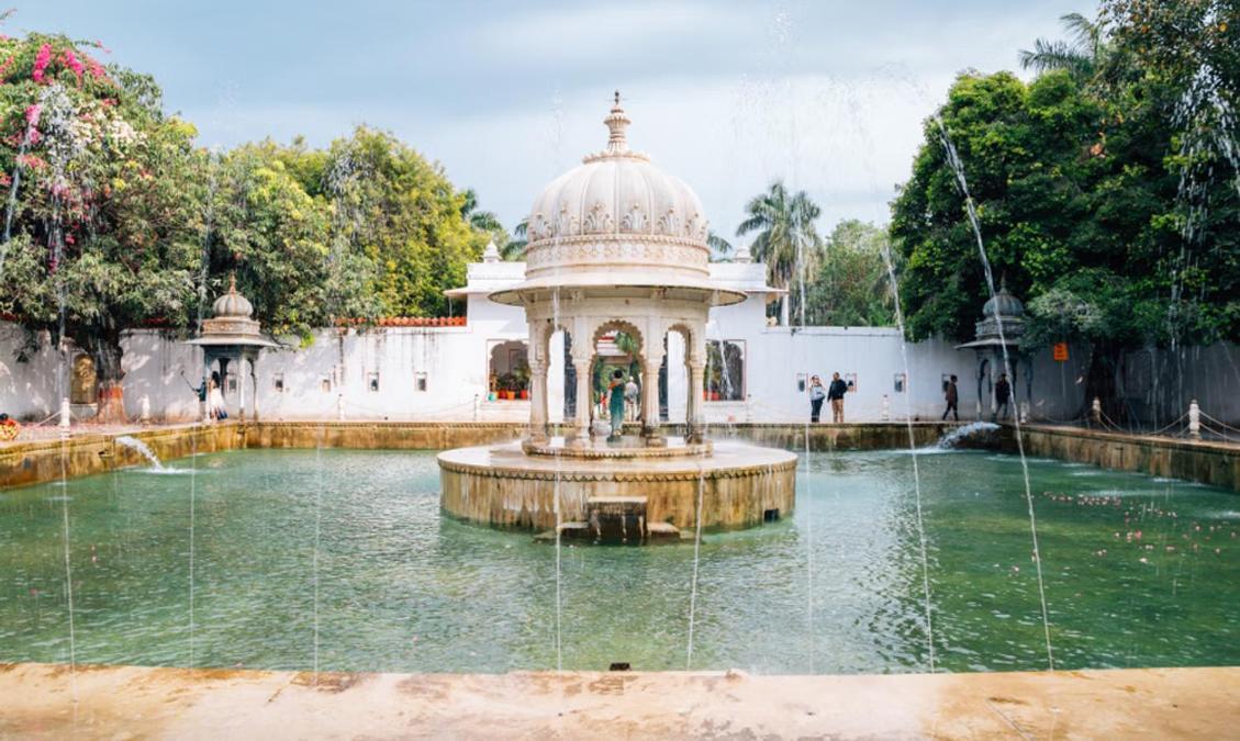 Hotel Aaradhya Udaipur Buitenkant foto